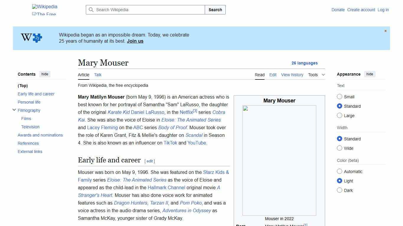 Mary Mouser - Wikipedia
